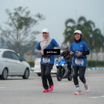 Runner Photo 7554658