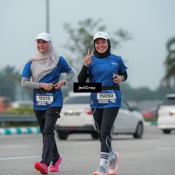 Runner Photo 7554659