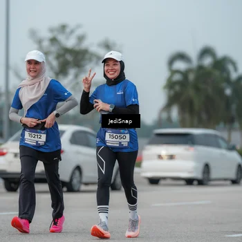 Runner Photo 7554660