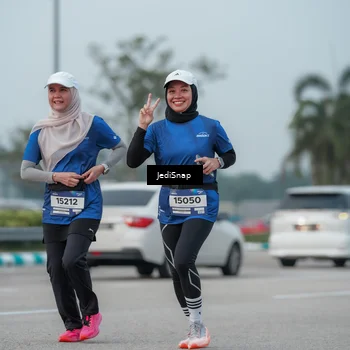 Runner Photo 7554661