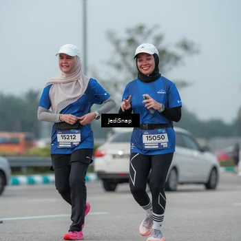 Runner Photo 7554662