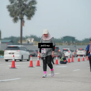 Runner Photo 7554672