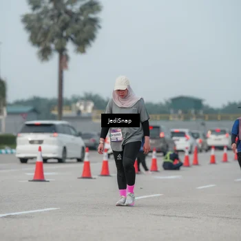 Runner Photo 7554674