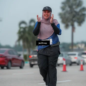 Runner Photo 7554690