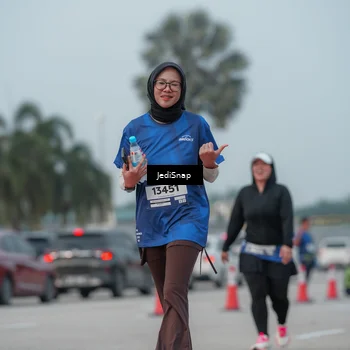 Runner Photo 7554698