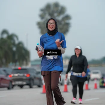 Runner Photo 7554700