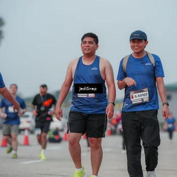 Runner Photo 7554718