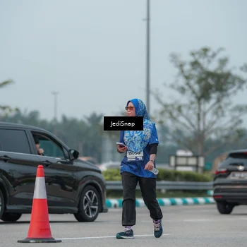 Runner Photo 7554743