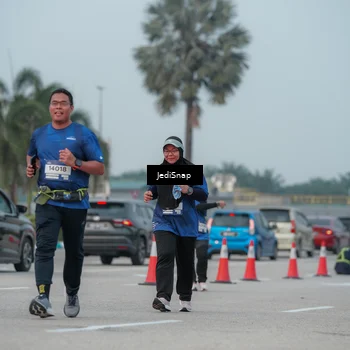 Runner Photo 7554753