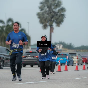 Runner Photo 7554757