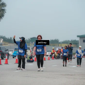 Runner Photo 7554758