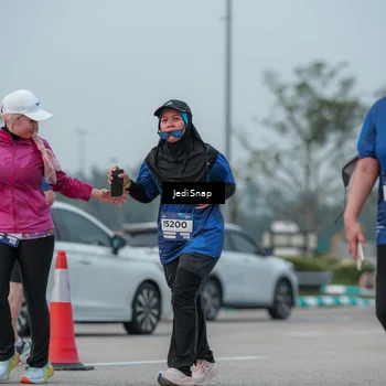 Runner Photo 7554763