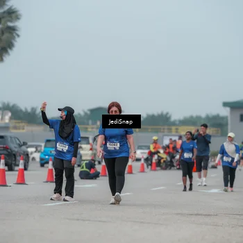 Runner Photo 7554764