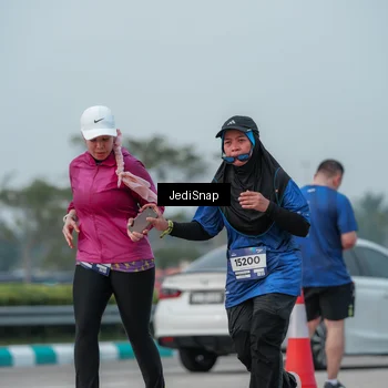 Runner Photo 7554770