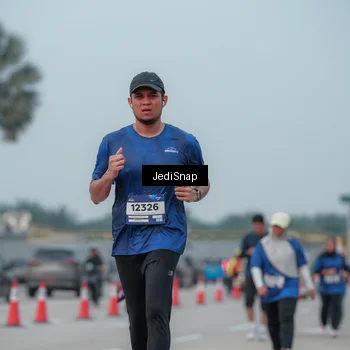 Runner Photo 7554775