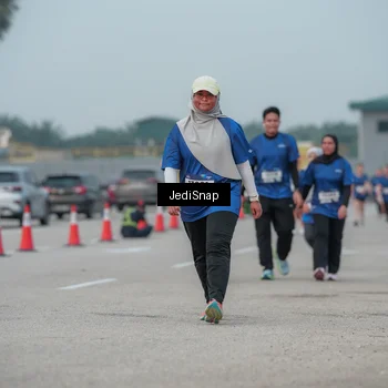 Runner Photo 7554796
