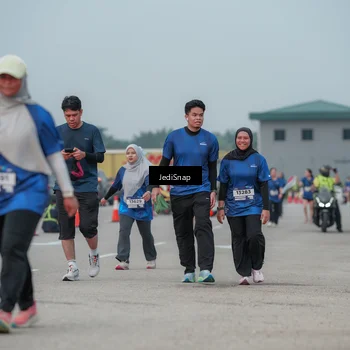 Runner Photo 7554802