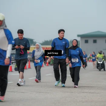 Runner Photo 7554804