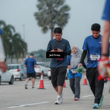 Runner Photo 7554810