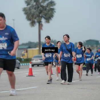 Runner Photo 7554849