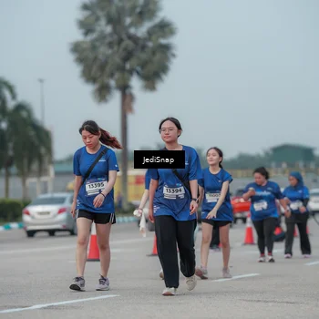 Runner Photo 7554856