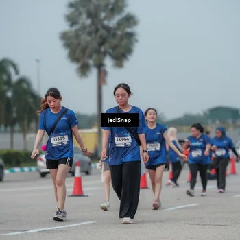 Runner Photo 7554857