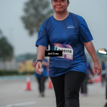 Runner Photo 7554869