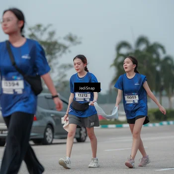 Runner Photo 7554870