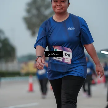 Runner Photo 7554872