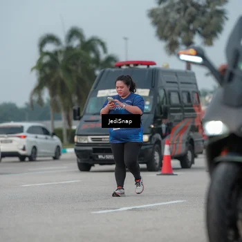 Runner Photo 7554880