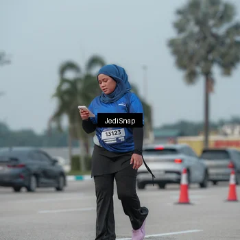 Runner Photo 7554890
