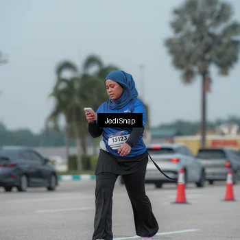 Runner Photo 7554891