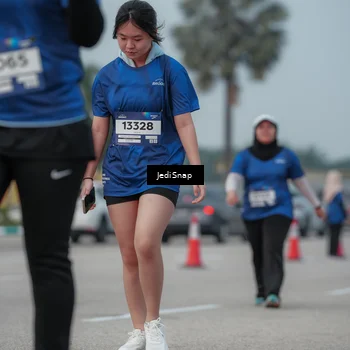 Runner Photo 7554915