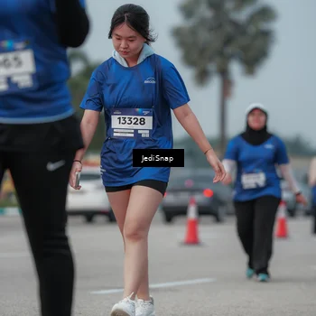Runner Photo 7554917