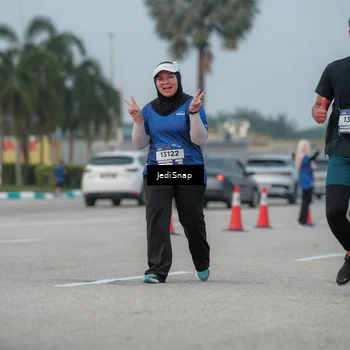 Runner Photo 7554921