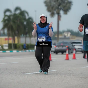 Runner Photo 7554926