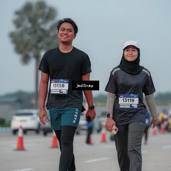 Runner Photo 7554933