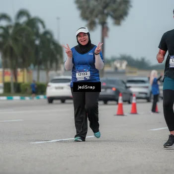 Runner Photo 7554934