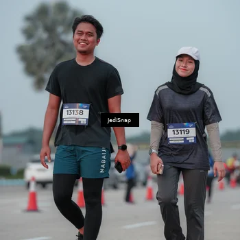 Runner Photo 7554937