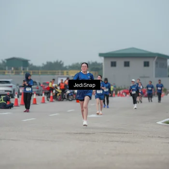 Runner Photo 7554940