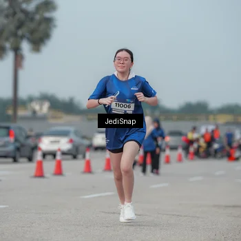 Runner Photo 7554978