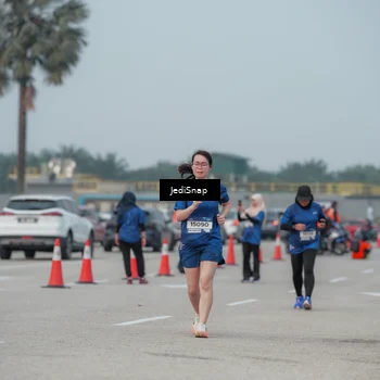 Runner Photo 7554991