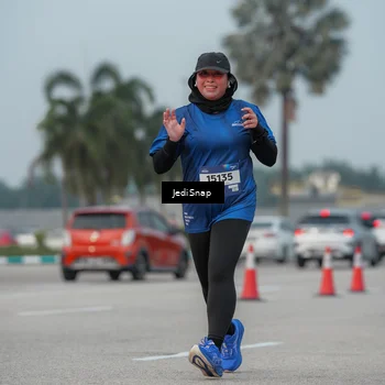 Runner Photo 7555003