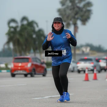 Runner Photo 7555004