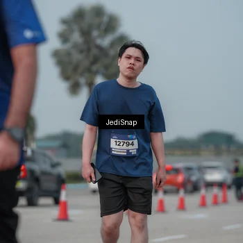 Runner Photo 7555019