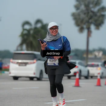 Runner Photo 7555028