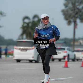 Runner Photo 7555030
