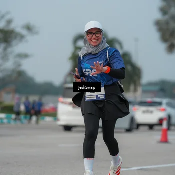 Runner Photo 7555042