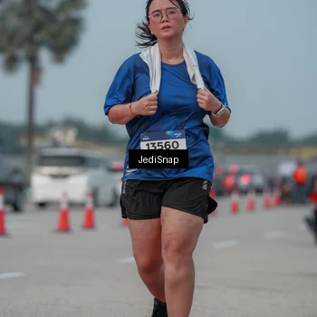 Runner Photo 7555043