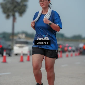 Runner Photo 7555045